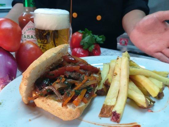 Plaza 106 Food & Drinks